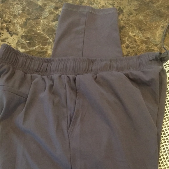 Zyia Gray Everywhere Pants Size Large - Picture 7 of 9